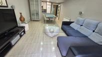 Sala d'estar de Pis en venda en Pineda de Mar amb Aire condicionat, Calefacció i Terrassa