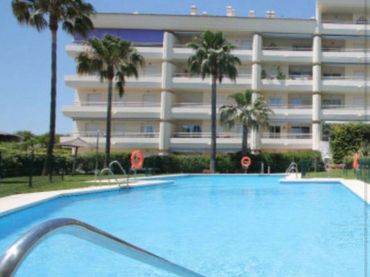 Apartamento con piscina en venta en Avenida Conde Rudi