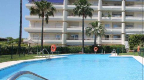 Amplio Apartamento de 3 Habitaciones con Terraza Privada en Costa del Sol