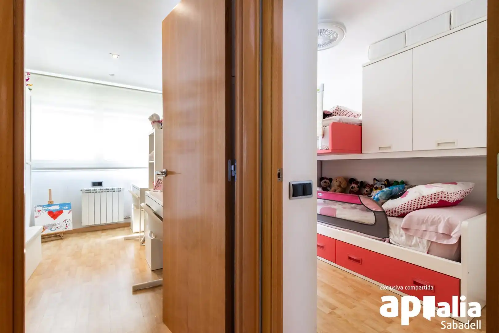 Habitación de Piso en venta en Sabadell con Aire acondicionado, Calefacción y Piscina comunitaria