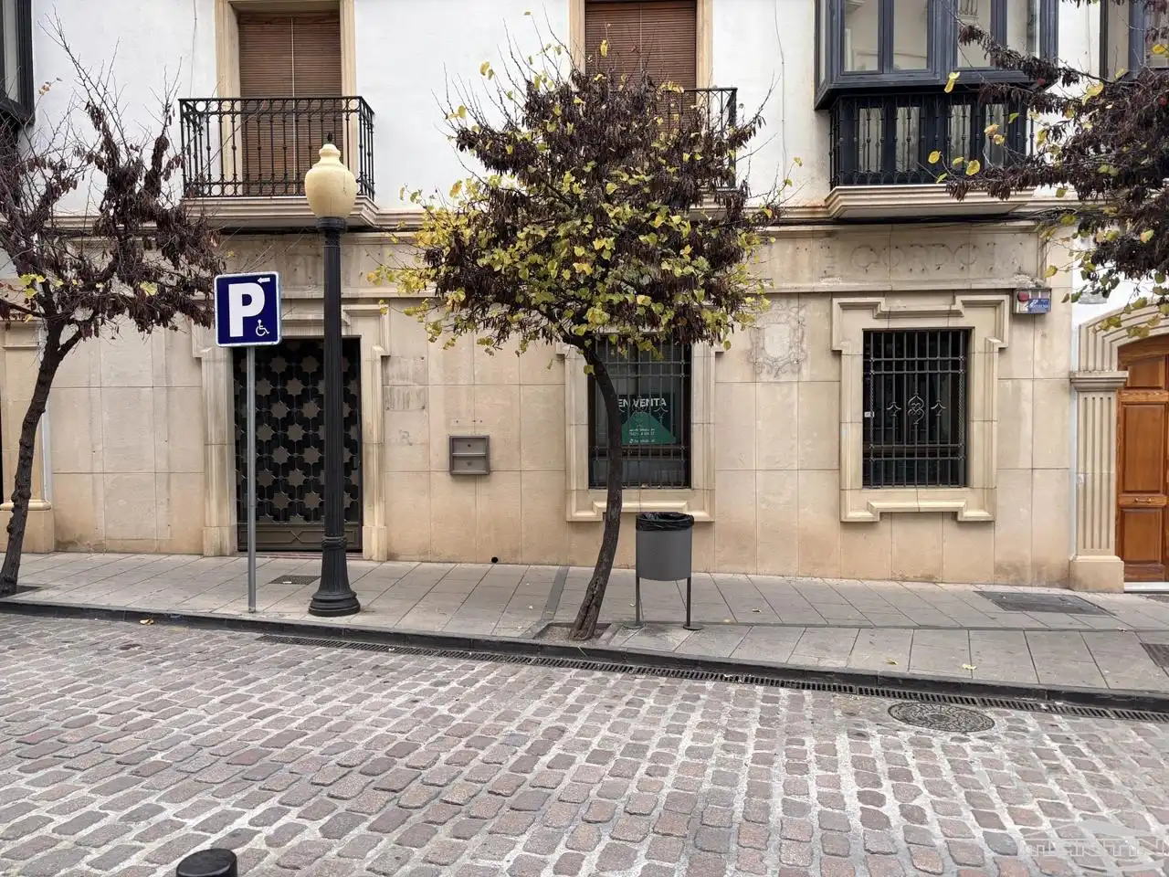 Local comercial en venda a Plaza Amador de los Ríos 4, imagen 2