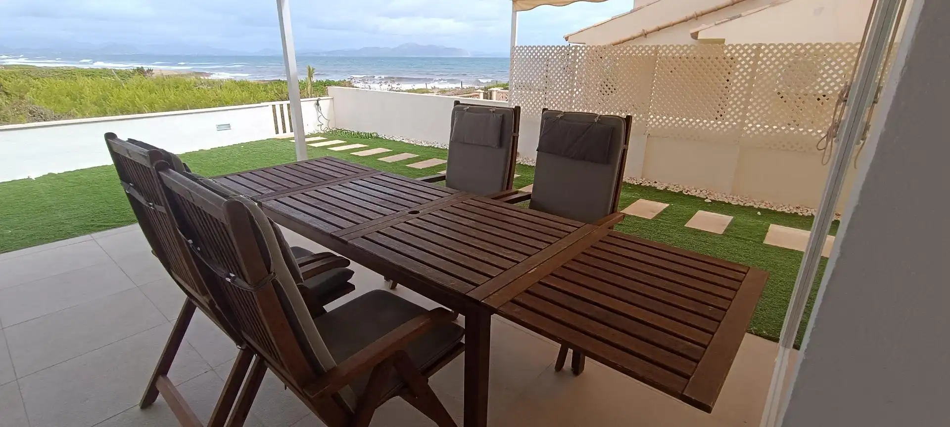 Terrasse von Erdgeschoss zur Miete in Santa Margalida mit Klimaanlage, Heizung und Privatgarten