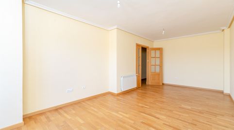 Foto 3 de Piso en venta en Sorolla, 7, El Quiñón, Seseña