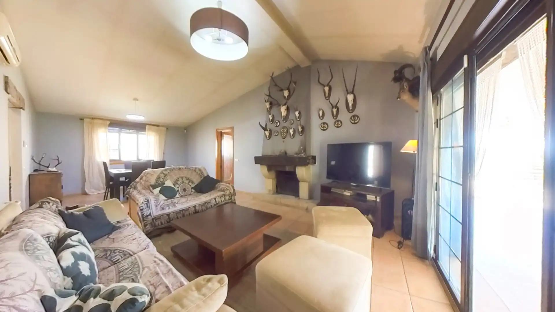Sala d'estar de Casa o xalet en venda en Galapagar amb Aire condicionat, Jardí privat i Forn