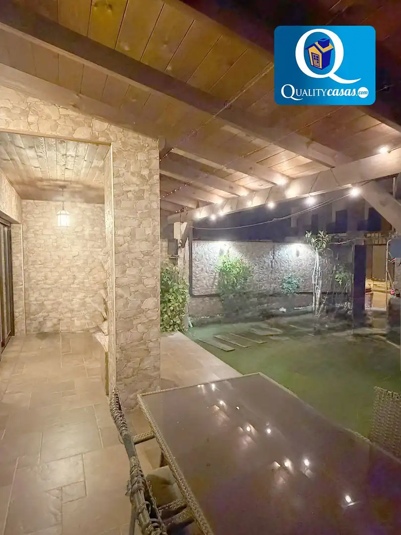 Casa adosada en venta en Almajada - Ravel  