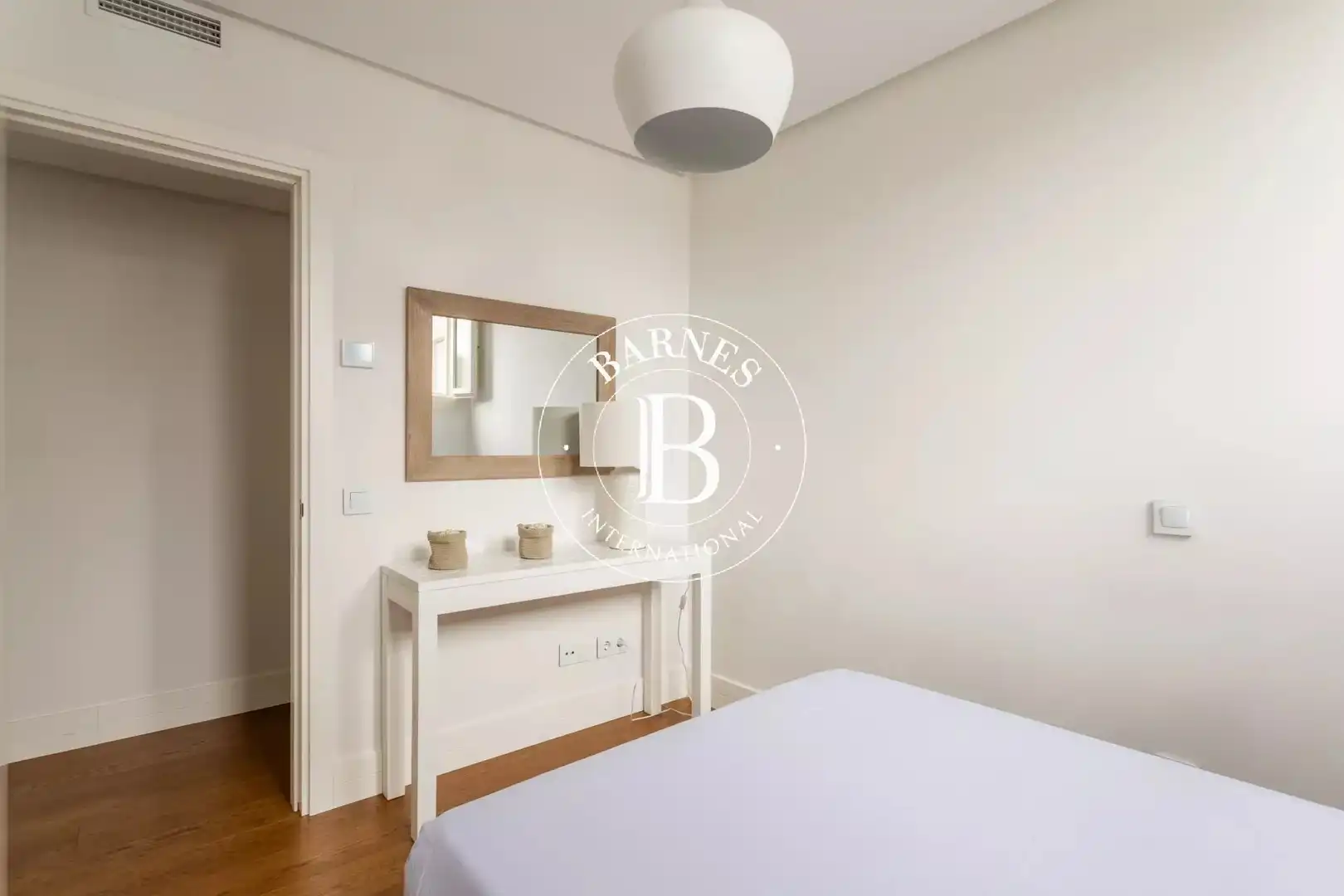 Habitación de Piso de alquiler en Madrid con Aire acondicionado, Calefacción y Amueblado