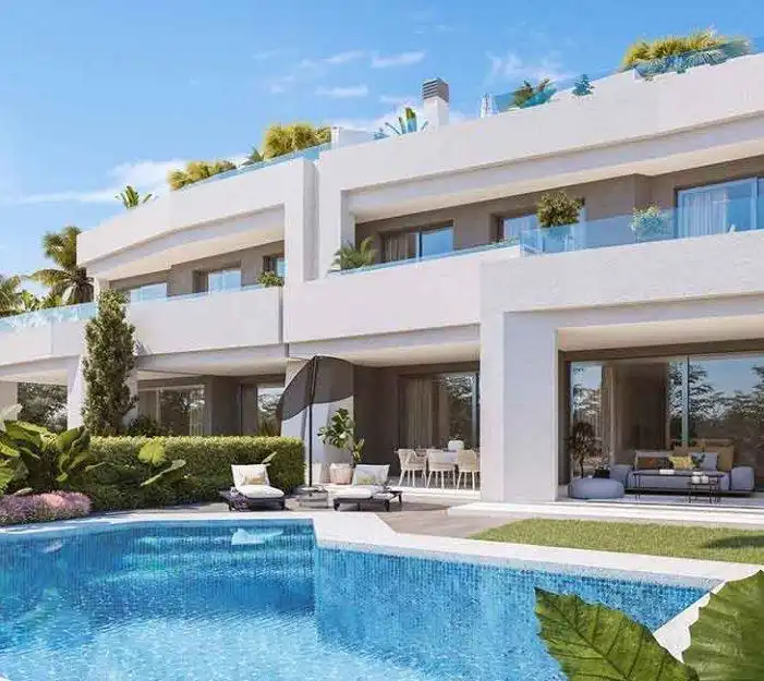 Außenansicht von Wohnungen zum Verkauf in Marbella mit Klimaanlage, Heizung und Privatgarten