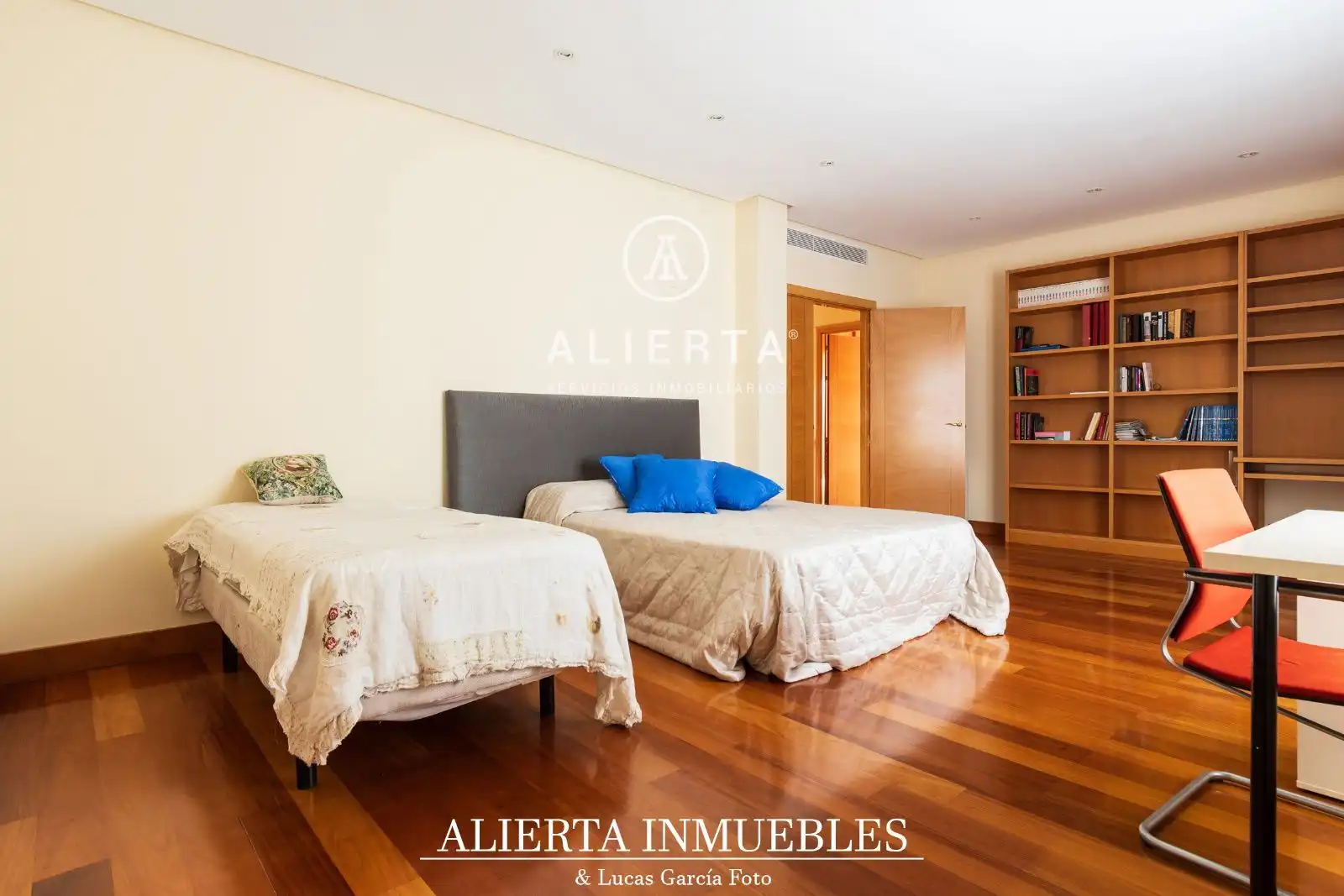 Houses for sale in Damas, San Juan de Mozarrifar