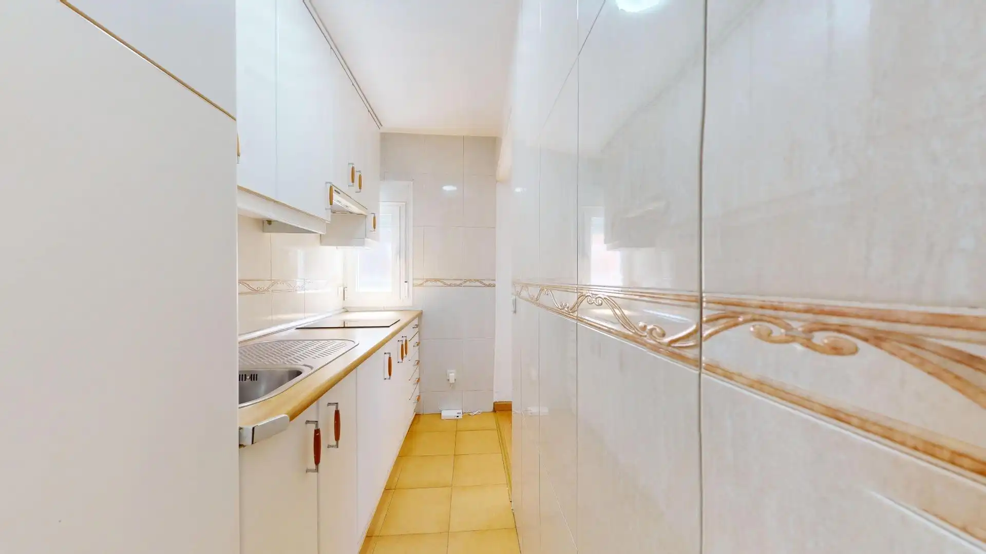 Flat with lift for sale in Calle Benadalid, imagen 11