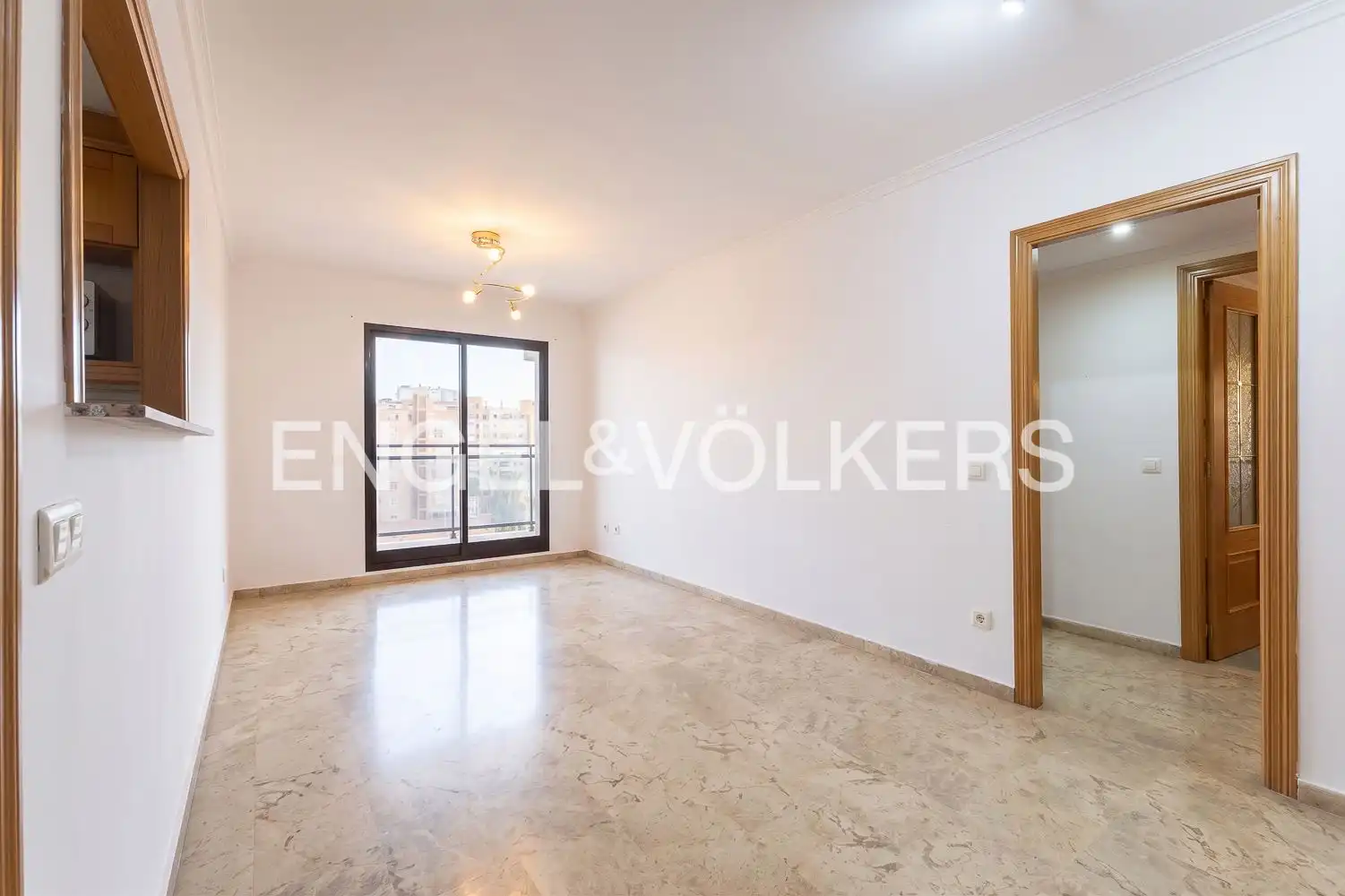 Sala de estar de Piso de alquiler en Valencia con Aire acondicionado, Calefacción y Jardín privado