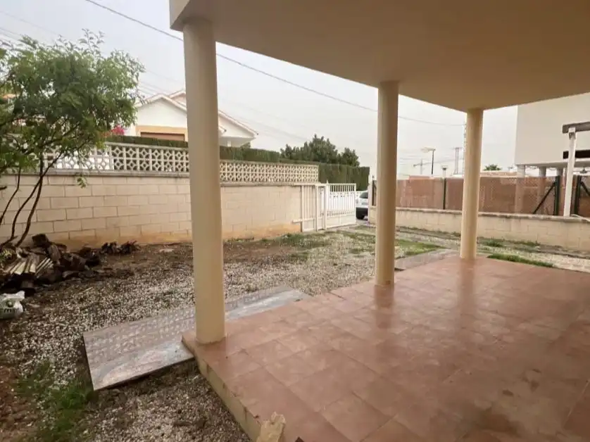 Xalet amb jardí en venda a oroval 2, imagen 4