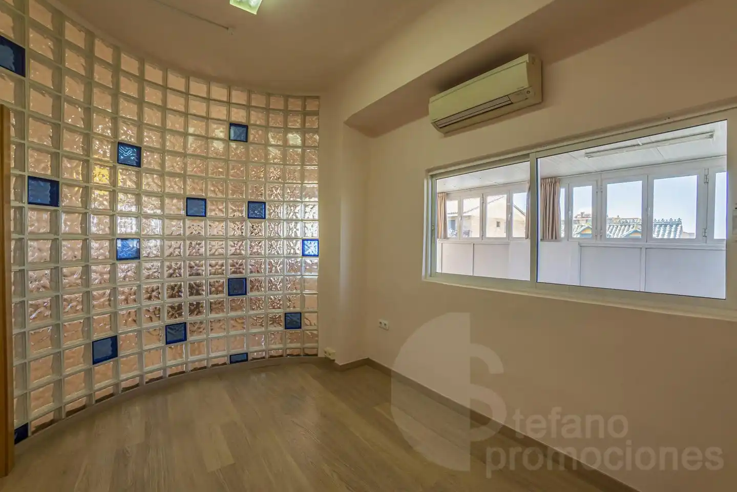 Bedroom of Attic for sale in Málaga  with Air Conditioner, Terrace and Storage room