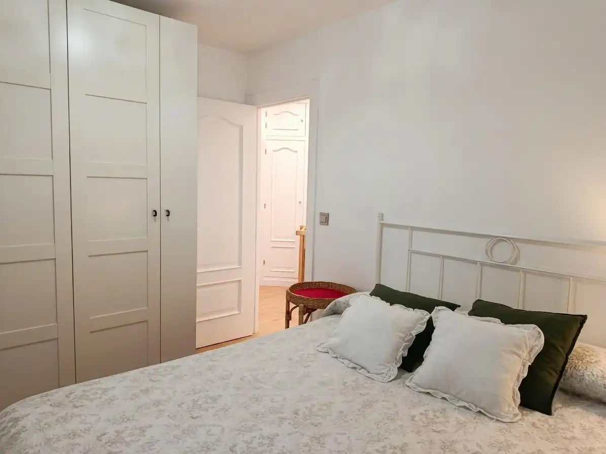 Bedroom of Flat for rent in Granada  with Air Conditioner, Heating and Private garden