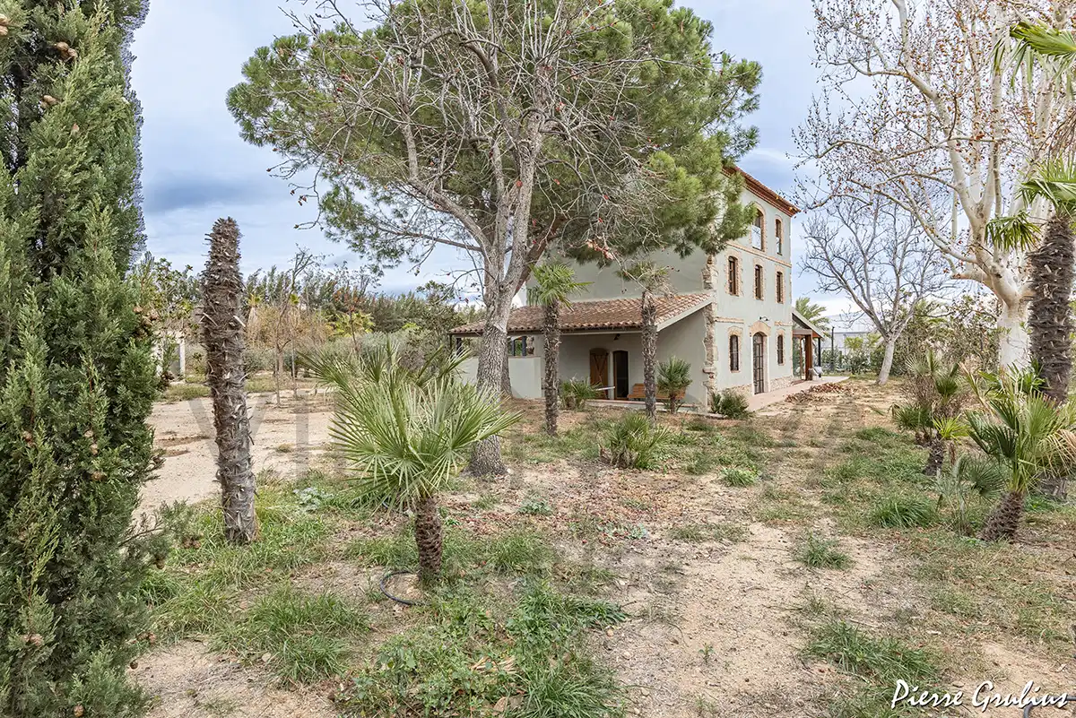 Vista exterior de Finca rústica en venda en Riudoms amb Calefacció, Jardí privat i Terrassa
