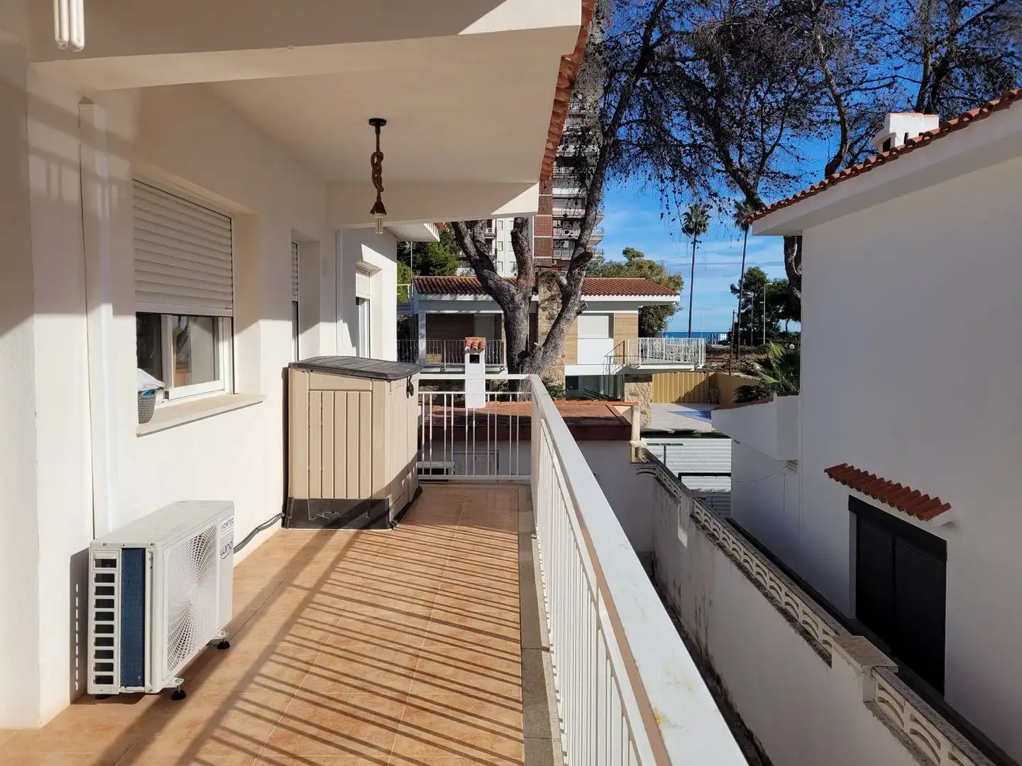 Terrassa de Casa o xalet en venda en Benicasim / Benicàssim amb Aire condicionat, Jardí privat i Terrassa