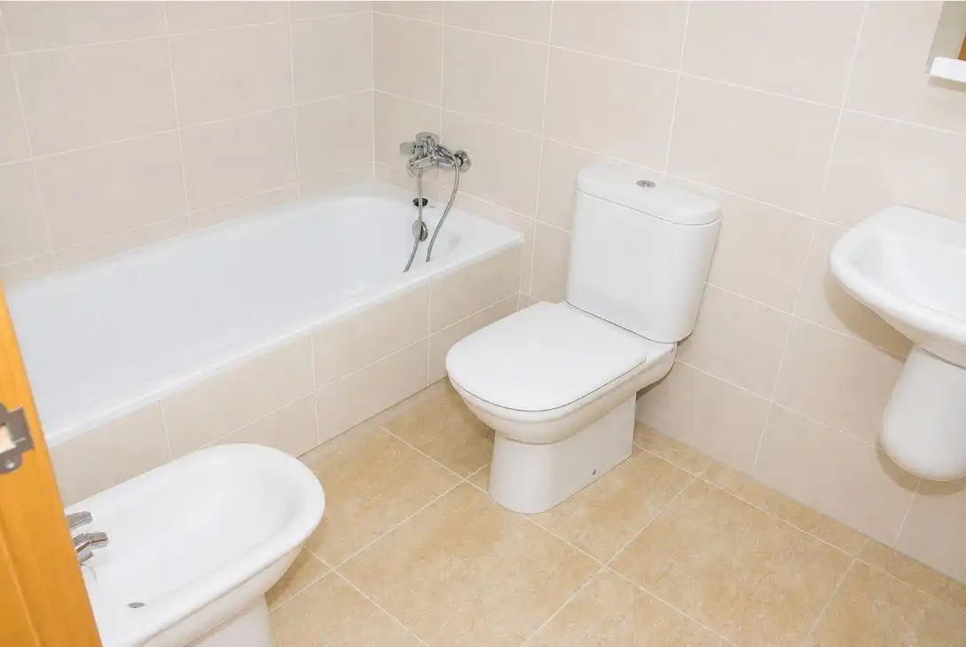 Baño de Dúplex de alquiler en Beniarjó con Terraza y Amueblado