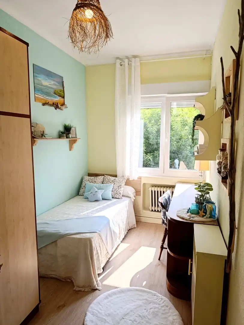 Bedroom of Flat for sale in Langreo  with Heating, Storage room and Furnished