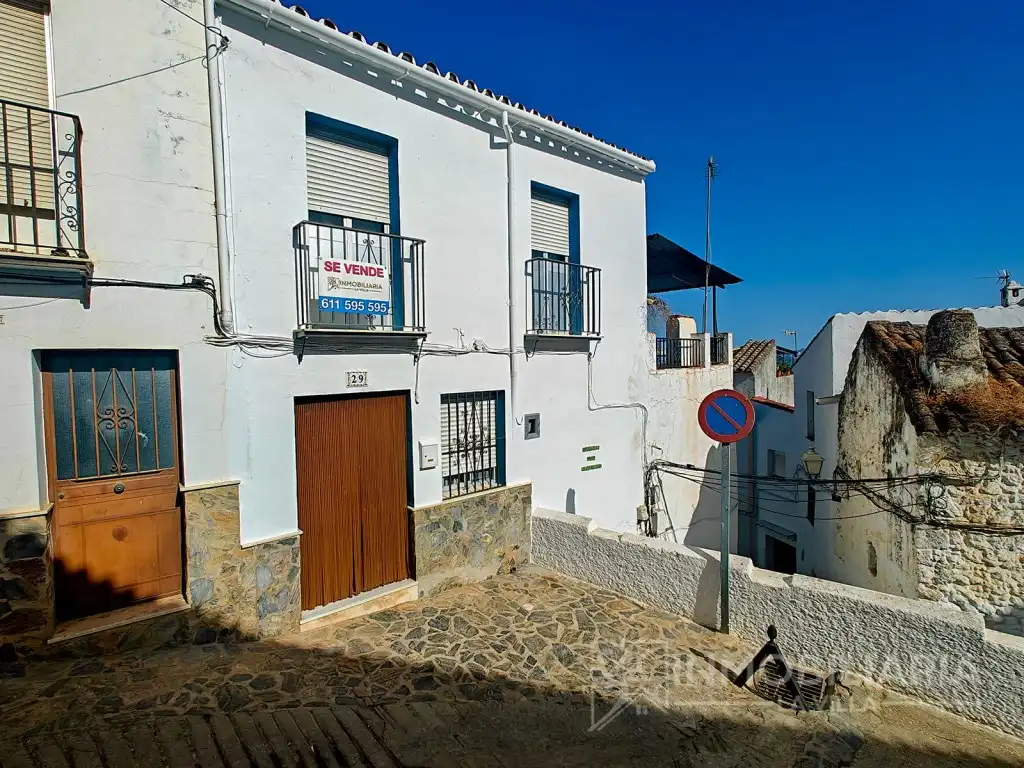 Casa en venda a Calle Virgen Rosario