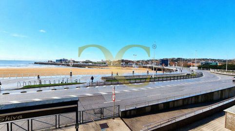 Foto 4 de Piso en venta en Marqués de Urquijo, La Arena, Gijón