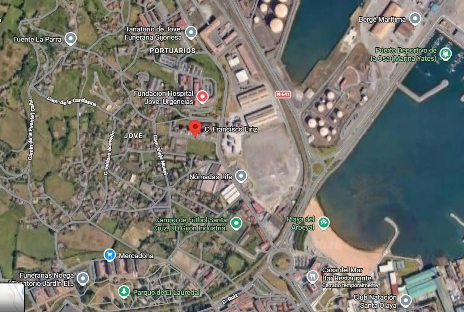Vista exterior de Piso en venta en Gijón  con Piscina