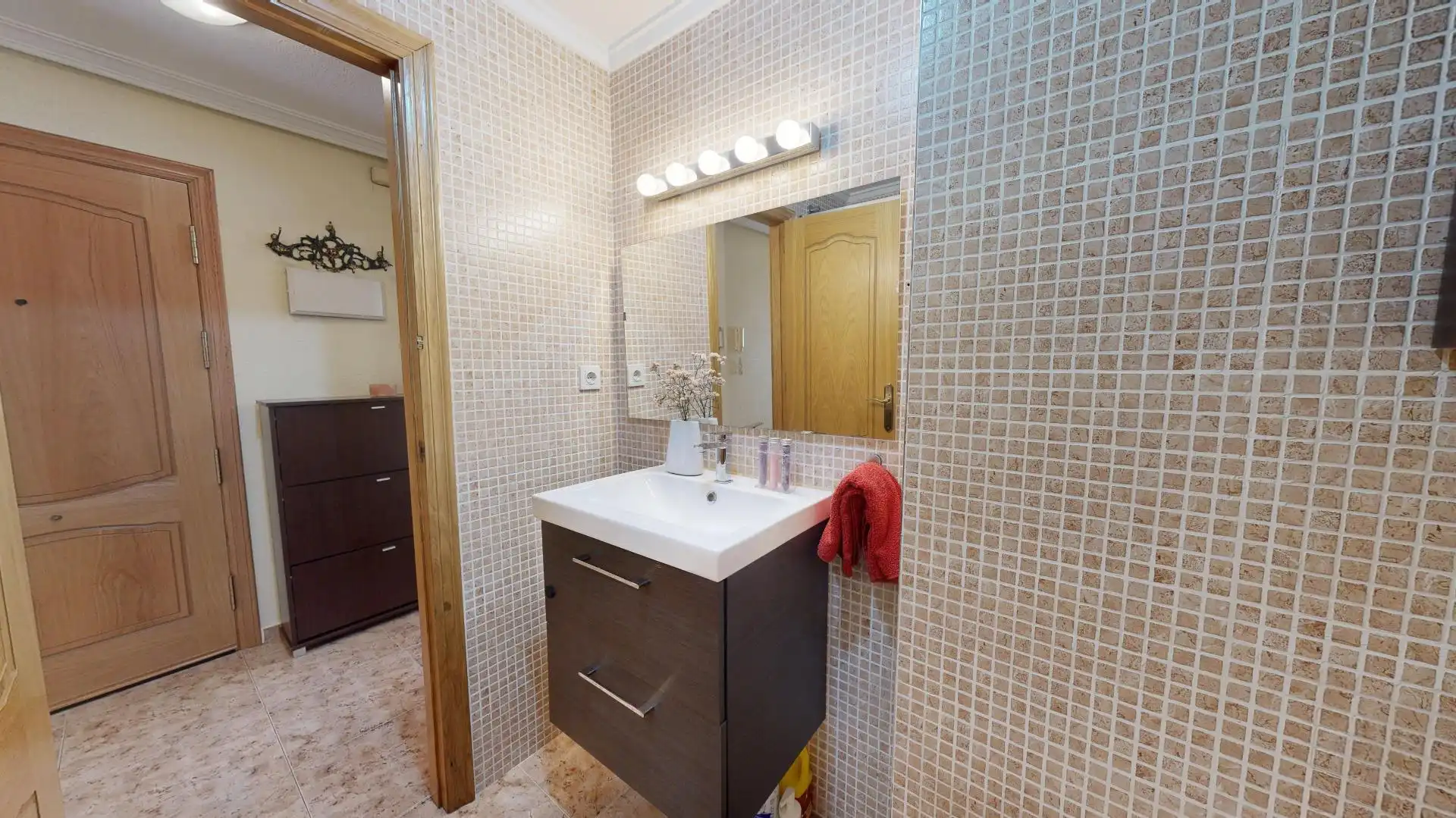 Bany de Apartament en venda en Torrevieja amb Aire condicionat, Calefacció i Moblat