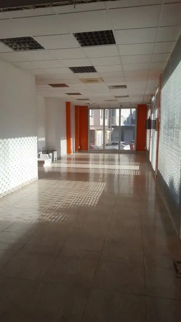 Local de alquiler en Avinguda de la Generalitat, 6, Vilallonga del Camp