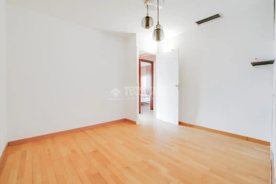 Habitación de Piso en venta en Barcelona con Aire acondicionado, Parquet y Balcón