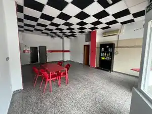 Local de lloguer en Zaragoza amb Aire condicionat