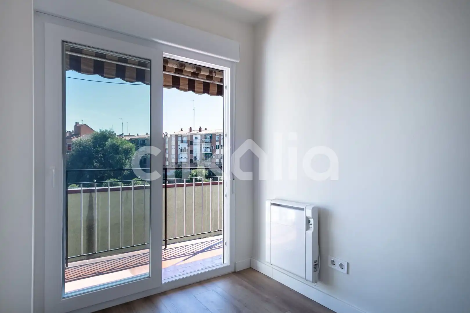 Schlafzimmer von Wohnung zur Miete in Villaverde