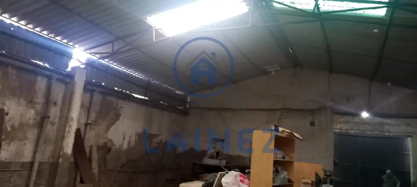 Nau industrial en venda en Belmez