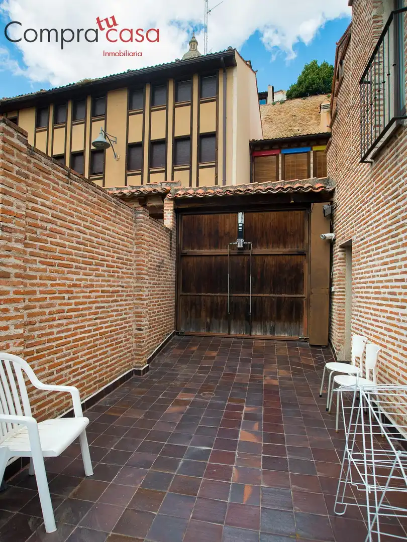 Exterior view of Houses for rent in Segovia  with Heating, Private garden and Storage room