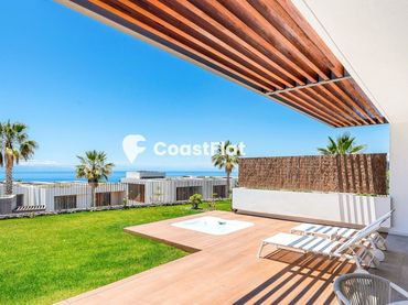 Apartament amb piscina en venda a Playa de San Juan