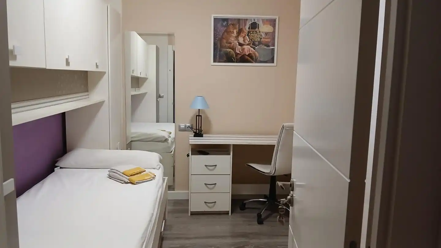 Habitación de Piso en venta en Zaragoza con Calefacción, Terraza y Amueblado