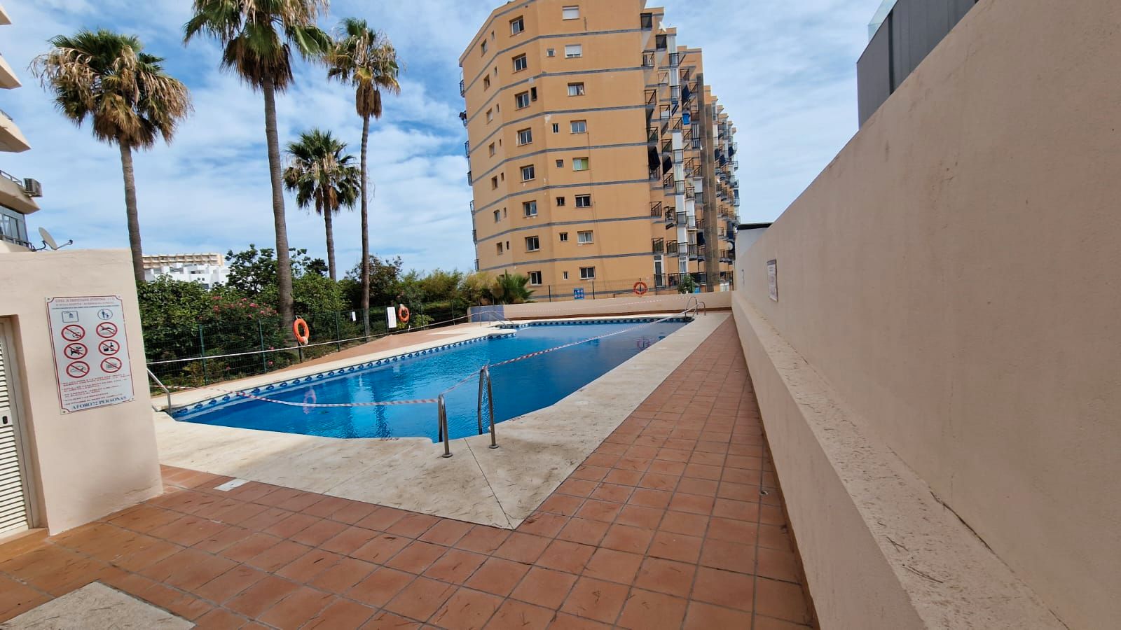 Swimming pool of Study for sale in Benalmádena  with Air Conditioner, Furnished and Community pool