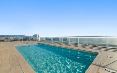 Swimming pool of Flat to rent in Badalona  with Parquet flooring, Terrace and Oven