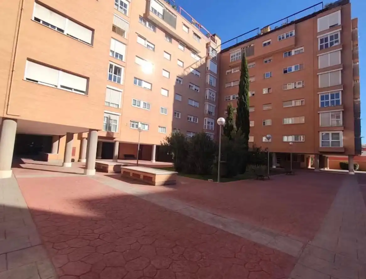 Vista exterior de Pis de lloguer en Usera