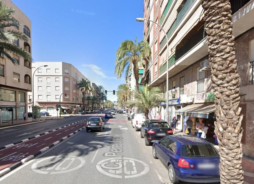 Vista exterior de Piso en venta en Elche / Elx