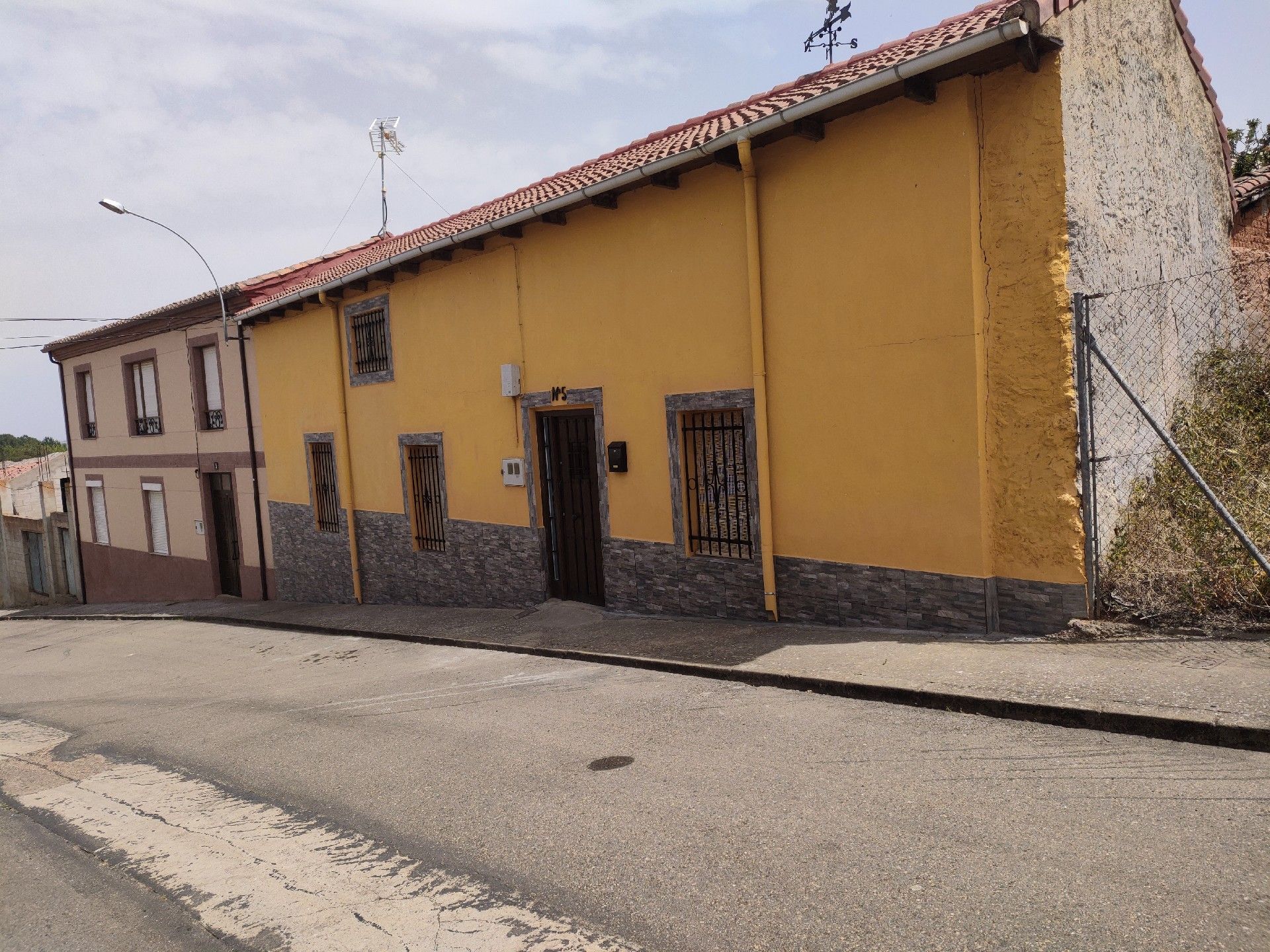 House or chalet for sale in Cebrones del Río