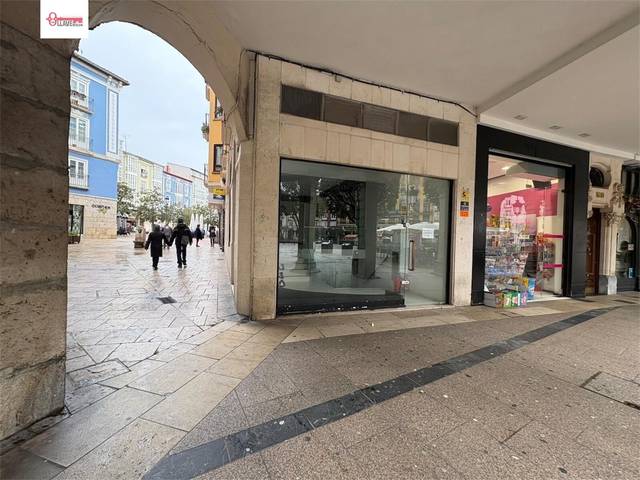 Local comercial en Alquiler en Casco Antiguo