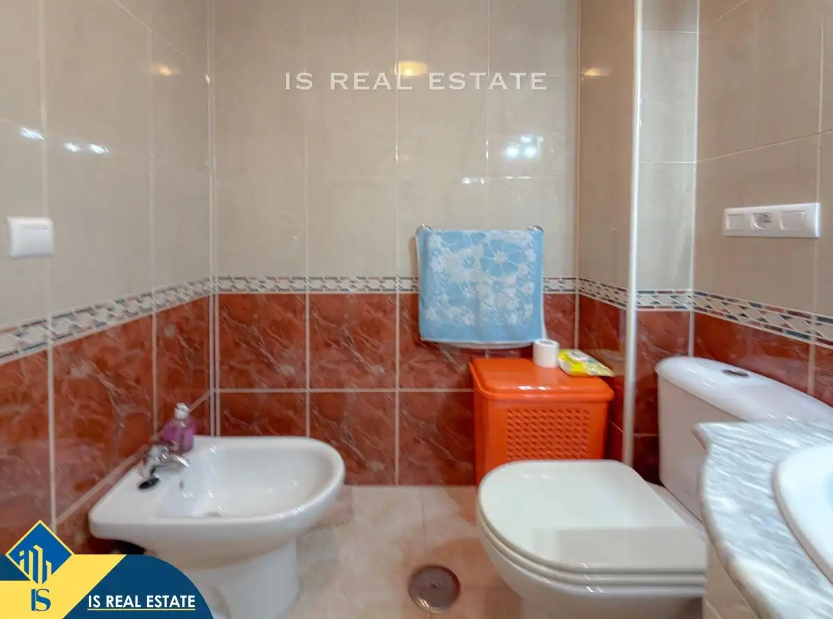 Baño de Apartamento en venta en Torrevieja con Aire acondicionado, Calefacción y Terraza