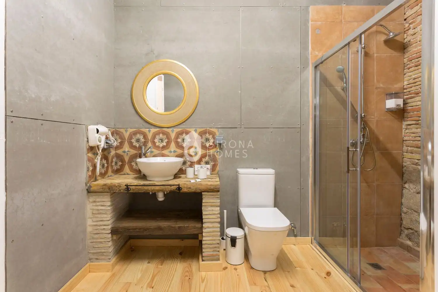 Bathroom of Apartments for sale in Girona  with Heating, Private garden and Terrace