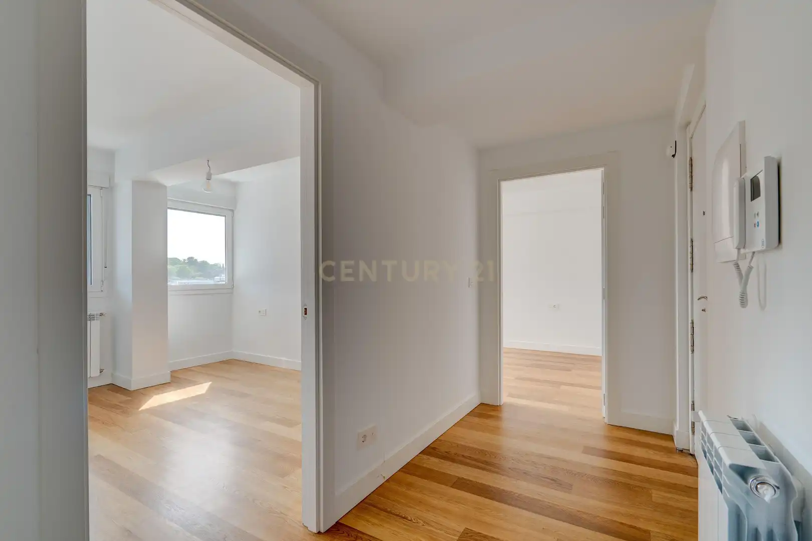 Bedroom of Flat for sale in Irun 