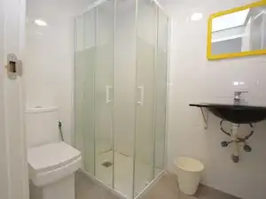 Bathroom of Buildings for sale in Sevilla