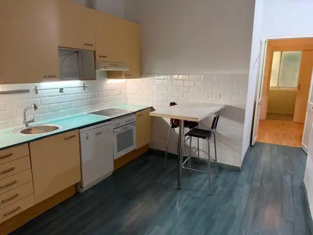 Cocina de Piso en venta en Barcelona con Parquet, Horno y Balcón