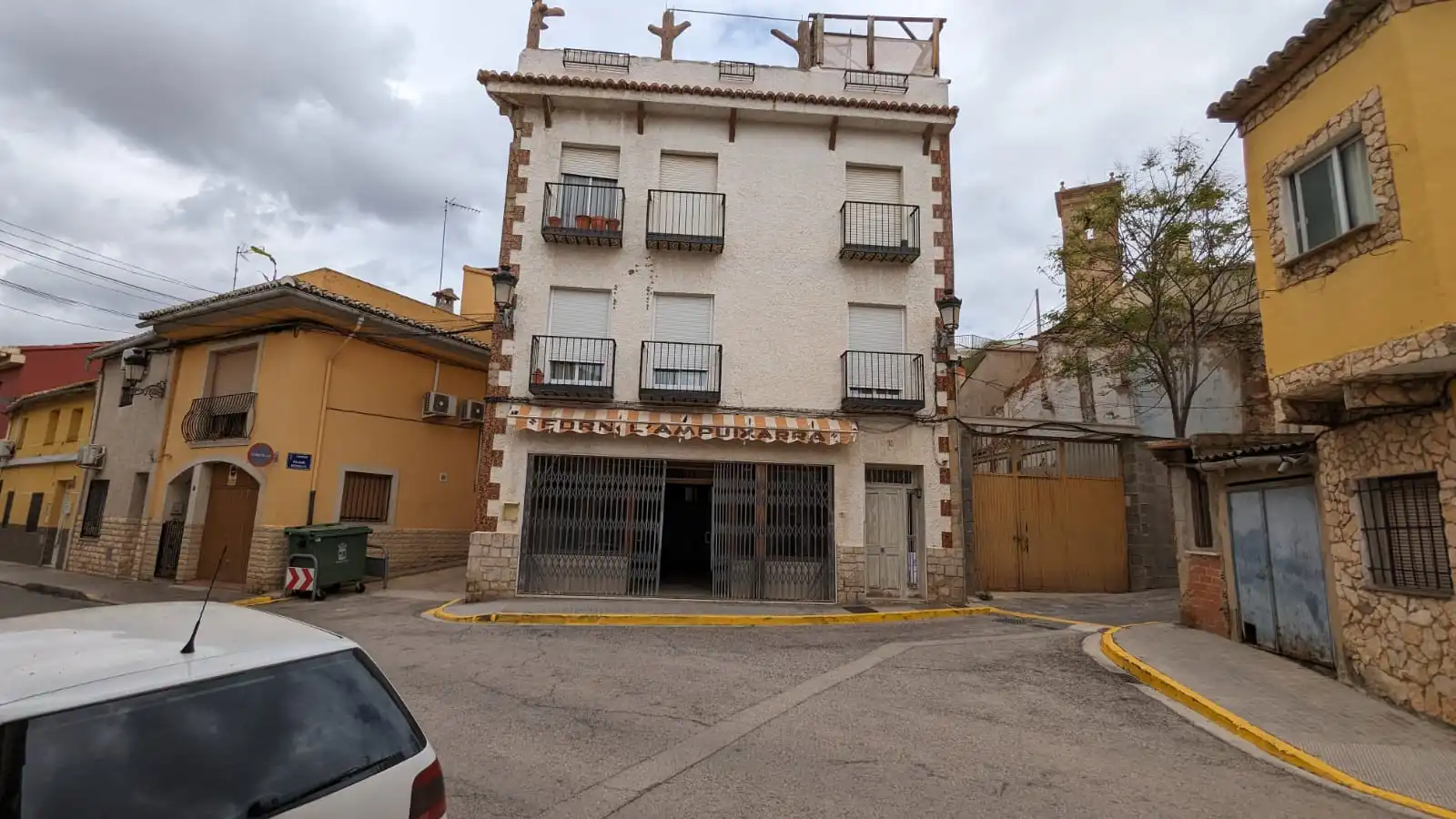 Gewerbefläche zum Verkauf in Calle San Vicente 32