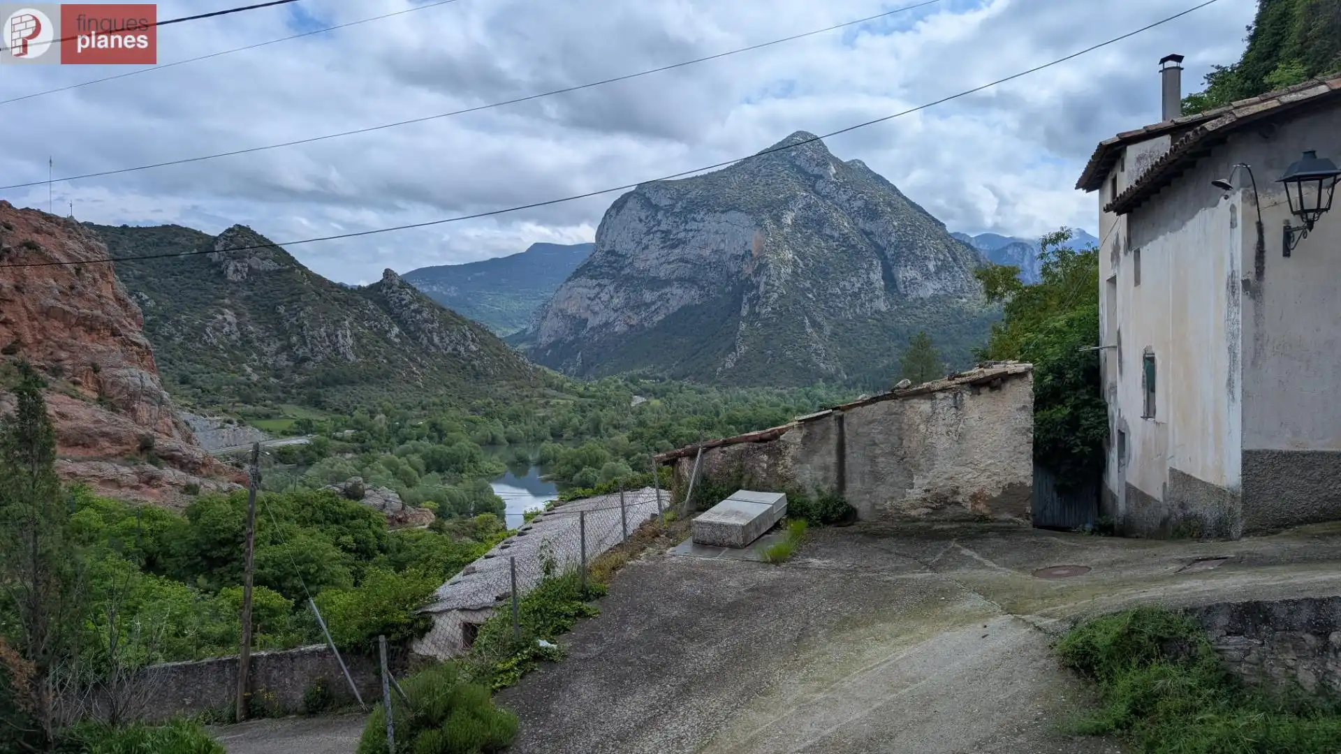 Exterior view of Houses for sale in Coll de Nargó  with Private garden