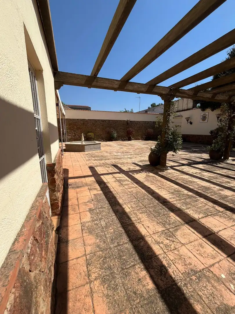 Terrasse von Geschaftsraum zur Miete in Zafra mit Klimaanlage und Alarm