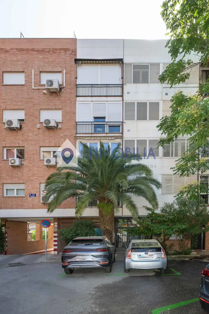 Vista exterior de Pis en venda en Madrid amb Aire condicionat, Calefacció i Terrassa