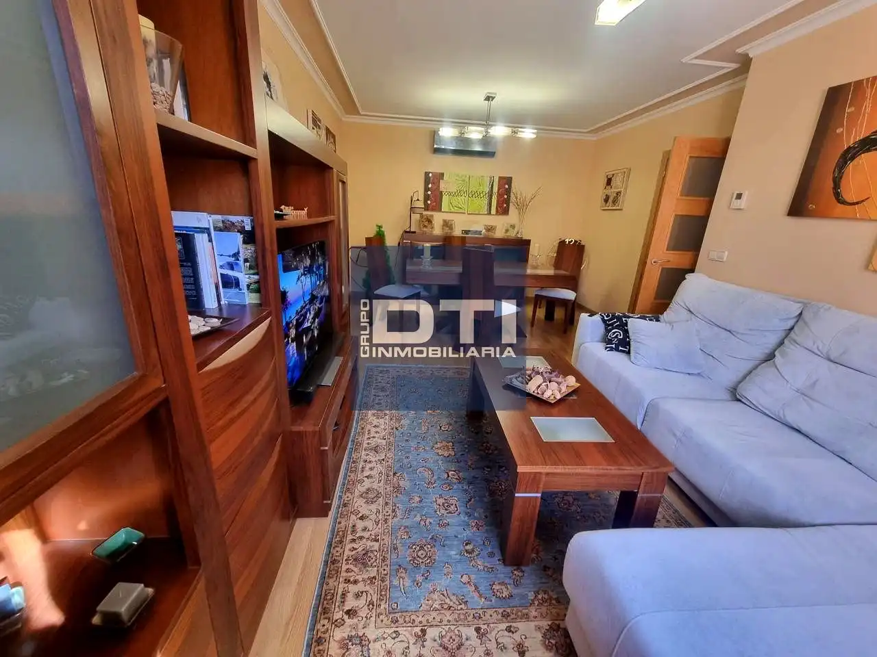 Adosado con terraza en venta en La Gineta