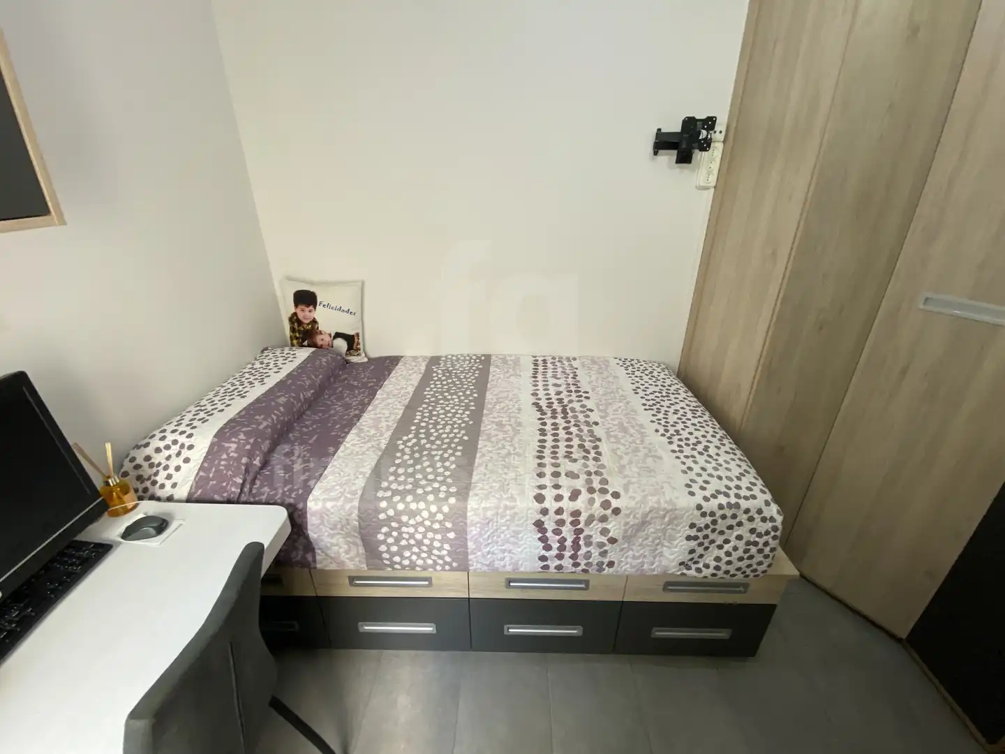 Dormitori de Àtic en venda en L'Hospitalet de Llobregat amb Aire condicionat, Calefacció i Terrassa